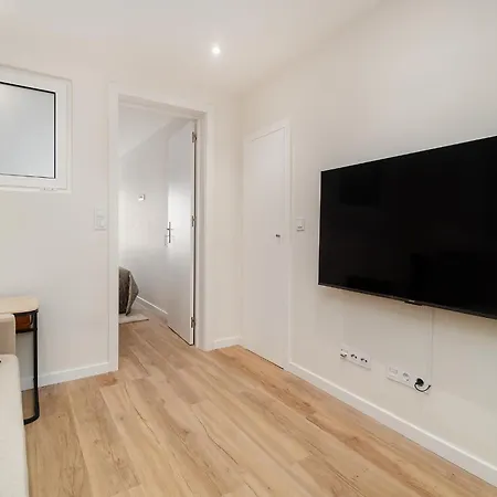 Whome Old Town Flat With A Modern Touch Apartament *