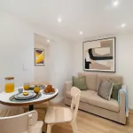 Whome Old Town Flat With A Modern Touch