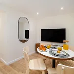 Whome Old Town Flat With A Modern Touch *