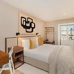 Whome Old Town Flat With A Modern Touch Lägenhet *