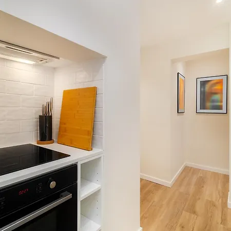 아파트 Whome Old Town Flat With A Modern Touch *