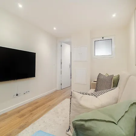 아파트 Whome Old Town Flat With A Modern Touch